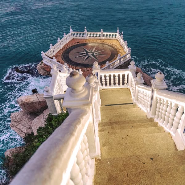 8 GIORNI A BENIDORM SULLA COSTA BLANCA DA € 680 p.p. 8 GIORNI A BENIDORM SULLA COSTA BLANCA DA € 680 p.p.